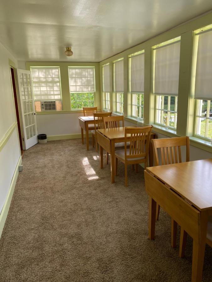 Colonel Spencer Inn Campton Bagian luar foto