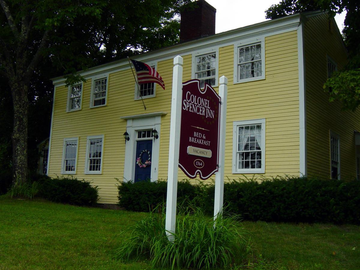Colonel Spencer Inn Campton Bagian luar foto